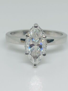2ct Marquise MOISSANITE Ring size 7